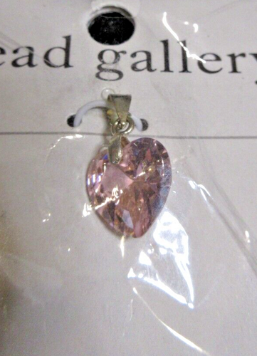 NEU Rose Zirkonia rosa Herz Kristall Anhänger - silberfarbene Metallschlaufe - Bild 3 von 5