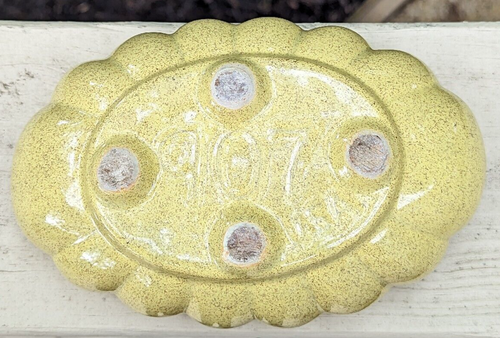VINTAGE OVAL YELLOW SPECKLED RIBBED FOOTED PLANTER SCALLOPED EDGE USA 907 DECOR - Picture 6 of 12