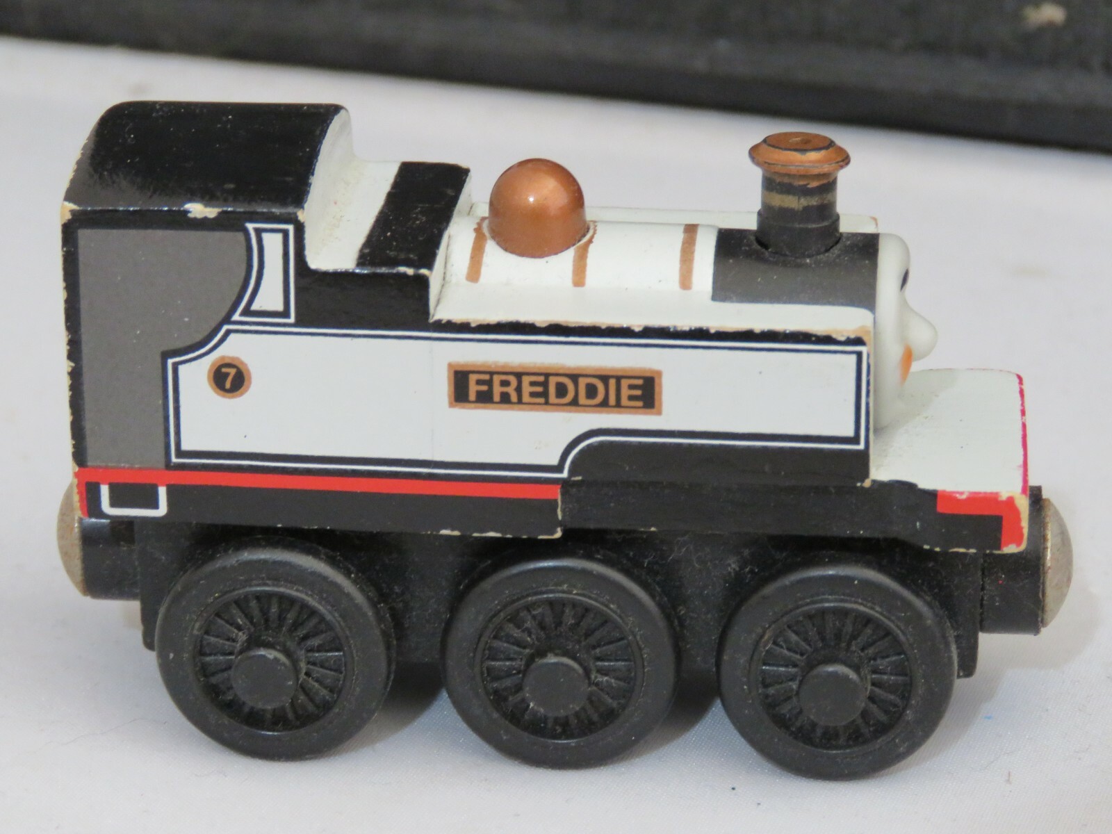 Picture 4 of 5