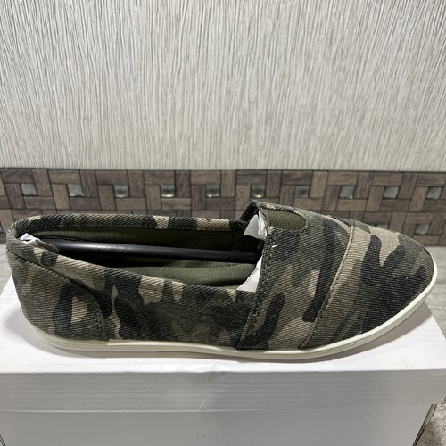 Women’s Soda Camo Flat Loafer Shoes Khaki Size 7.5 - Picture 3 of 7