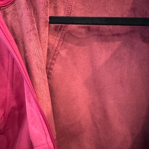 Double Diamond Ski Jacket Magenta with Embossed Blossom Pattern. Size L. - Picture 5 of 5