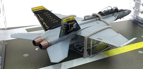 Forces Of Valor 1/72 Scale FOV-814034A F/A-18F Super Hornet VFA-103 Jolly Rogers - Picture 2 of 10