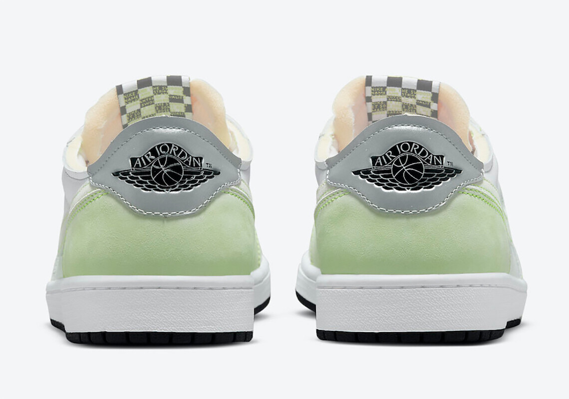 Nike Air Jordan 1 Retro Low White Ghost Green Black Size