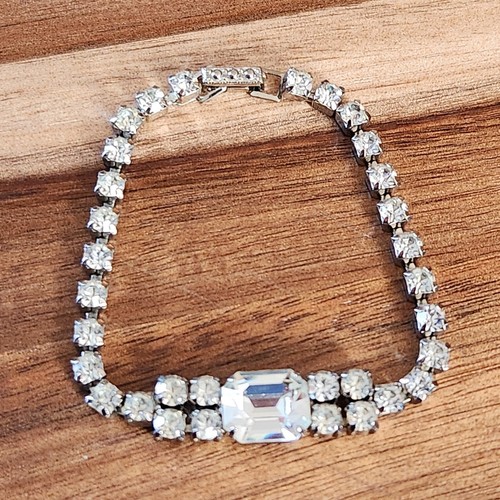 Vintage La Rel Rhinestone Bracelet Formal Wedding Cocktail Costume Jewelry - Picture 3 of 6