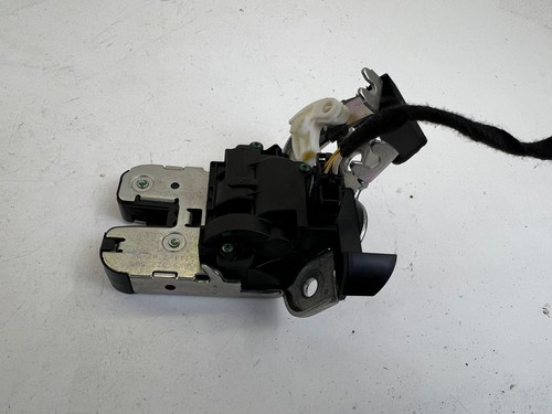 Audi A3 Hatch Trunk Latch 8P 09-13 OEM - Picture 6 of 8