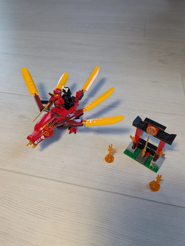 LEGO Ninjago 71701 Kai's Fire Dragon, Foto 2 von 2