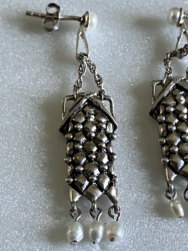Orecchini pendenti traforati in argento sterling pr of con perle - Foto 2 di 4