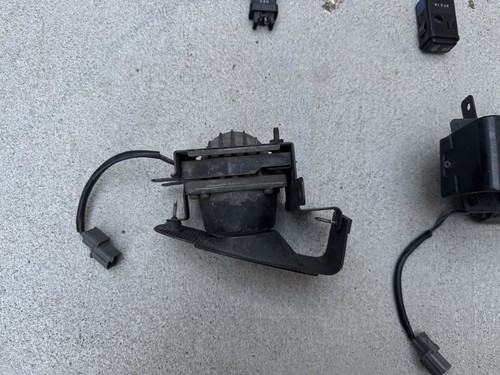 1992-1996 HONDA PRELUDE JDM OEM STANLEY FOG LIGHTS, COVERS, SWITCH, RELAY - Picture 5 of 12
