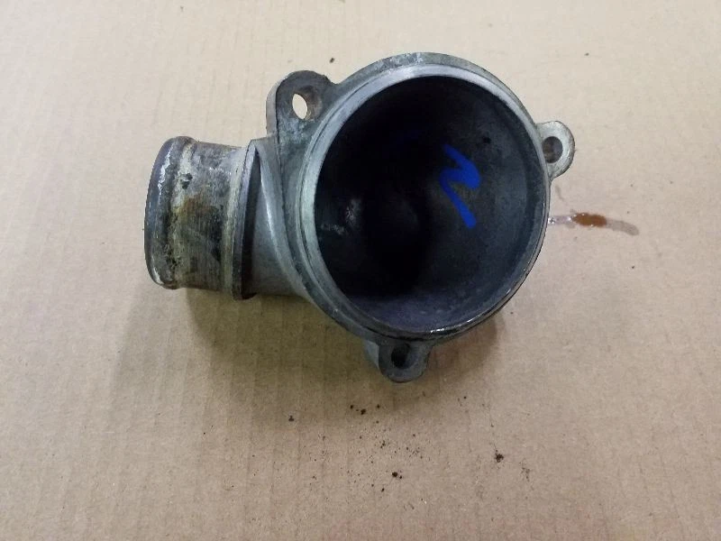 CARCASA TERMOSTATO MOTOR COMPATIBLE CON 88 89 90 91 92 93 MERCEDES BENZ 300E 300CE 300TE Foto 3 de 3