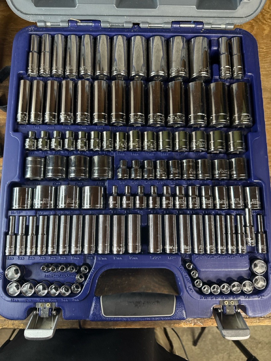 Picture 2 of 5