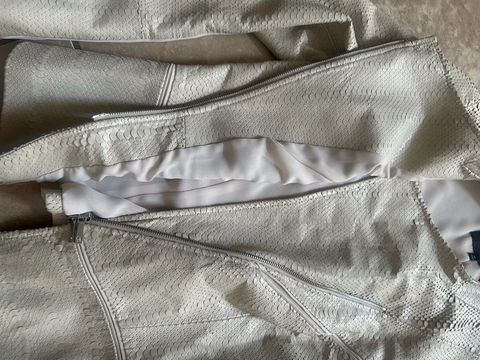 Chaqueta Lafayette 148 Talla 12 Cuero Texturizado Beige Cremallera Foto 4 de 4