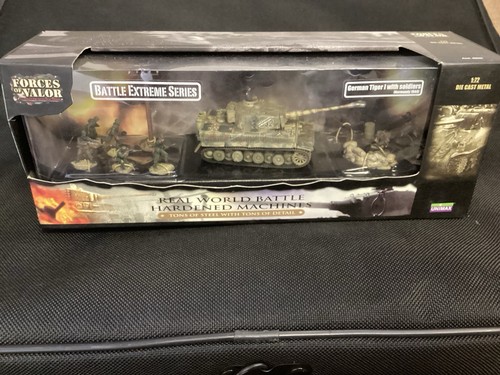 Unimax - Forces of Valor 1:72 Tiger Tank 85404 - Battle Extreme Set mit Soldaten