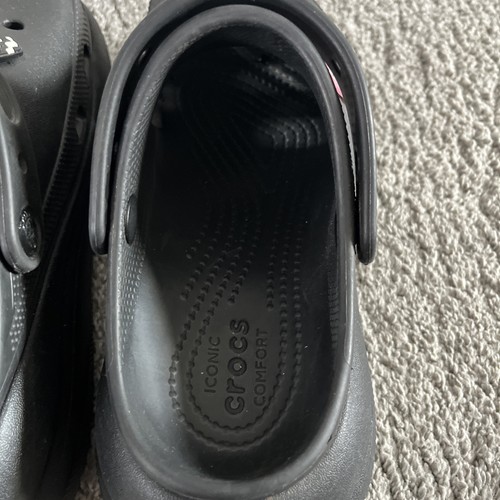 Zuecos Crocs Classic Crush Slide | Negros — Talla 6 para hombre. Mujer 8 Apenas Usado. - Imagen 4 de 11