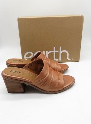 Earth Adara Women's Medium Natural Slip On Sandal 10M NEW