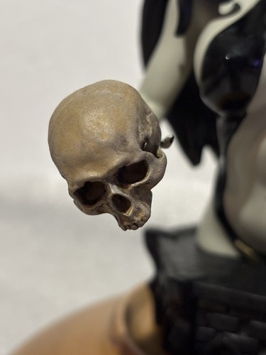 VAMPIRELLA BLACK & WHITE By Arthur Adams Resin Bust 6” Women Of Dynamite  - Picture 16 of 16