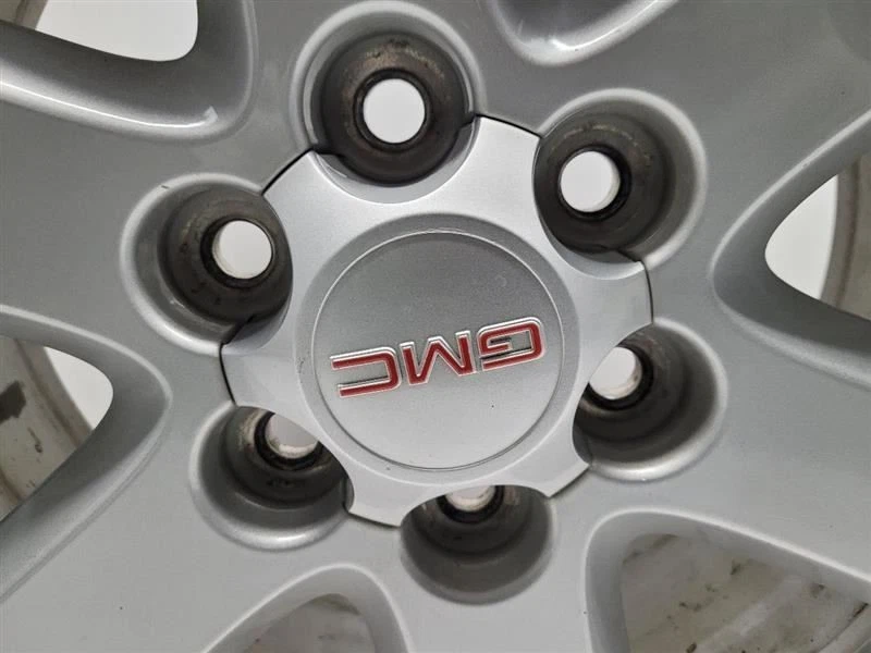 2013-2017 GMC ACADIA Roda VIN J 11º Dígito Limitado 18x7 1/2 6 Raios 19152211 - Imagem 2 de 4