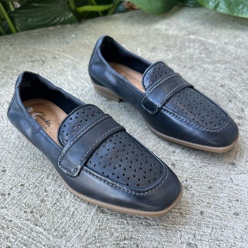 Clarks Collection Black Leather Loafers Womens US 6W Perforated Square Toe - Picture 5 of 18