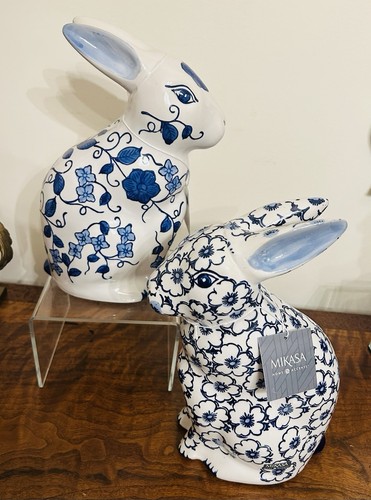 Mikasa Blue & White Flowers Easter Standing Bunny Rabbit Figurine 10.5" NWT - Picture 7 of 8