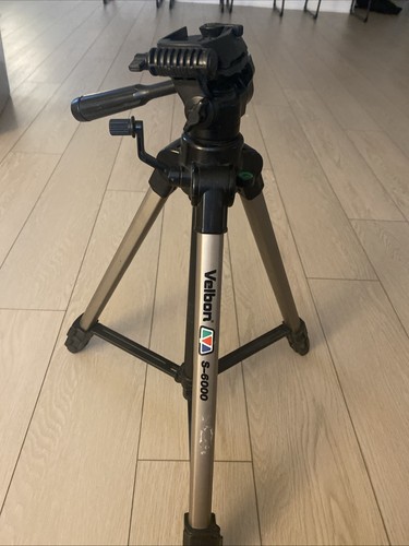 Velbon S-6000 Tripod - Sturdy Aluminum 3 way pan head tripod with built in Level - Picture 1 of 5