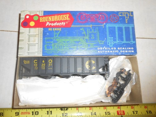 HO Scale 1495 Roundhouse Chesapeake & Ohio 3 bay Hopper car kit in box.