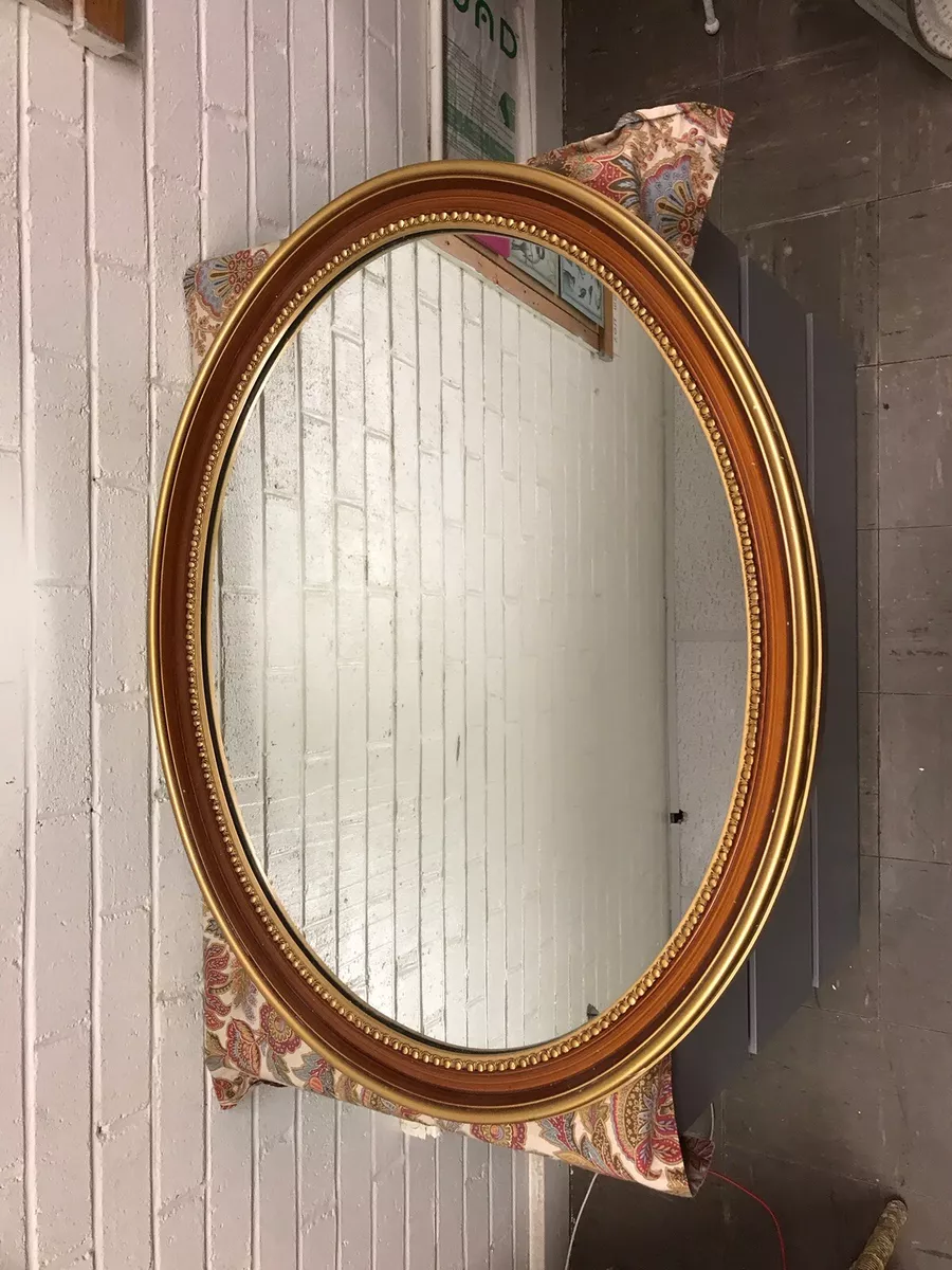 VTG OVAL WALL MIRROR 31 1 2 X 25 1 2 X 1 2 GOLD WOOD TONE 2