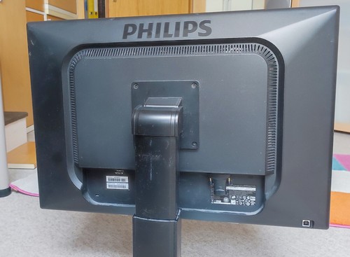 Philips Monitor Brilliance 240PW9 24'' / 16:10 Monitor 1920x1200 matt, schwenkb. - Bild 4 von 9