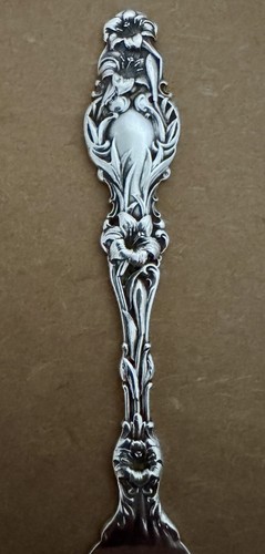 WHITING MFG LILY 5 5/8” STERLING FLAT HANDLE INDIVIDUAL BUTTER KNIFE No Monogram - Picture 2 of 4