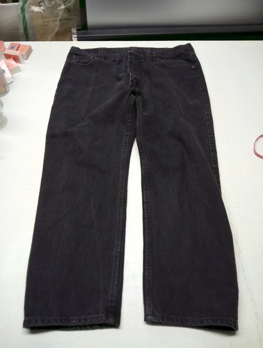 Wrangler Relaxed Fit Straight Leg Jeans Men's 44x30 Black Denim 100% Cotton - Picture 1 of 5