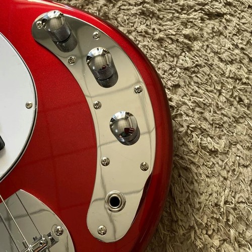 EKO 4 String Electric Bass Musicman Style Metallic Red - Picture 5 of 16