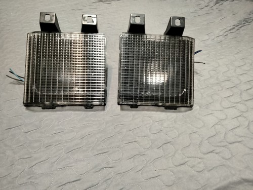 1983-1987 Chevy GMC C10 Squarebody Front Grille Turn Signal Marker Lights  - Picture 1 of 4