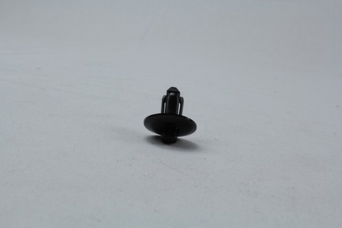 Nice AF031 Universal Black Plastic Automotive Fastener Clips - Sold as x10 - Picture 7 of 9