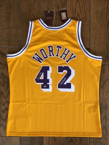james worthy signed jersey Lakers mitchell ness swingman Steiner - Showtime Insc - Picture 1 of 10