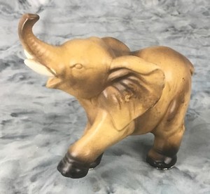 Vtg Lefton Porcelain Lucky Elephant Figurine, H6980 Running w/ Trunk Up 3 1/2