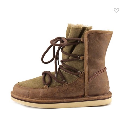 Neu mit Karton UGG Australia Lodge schokoladenfarbene kurze Lammfell-Wildlederstiefel Größe 10 200 $ - Bild 2 von 5