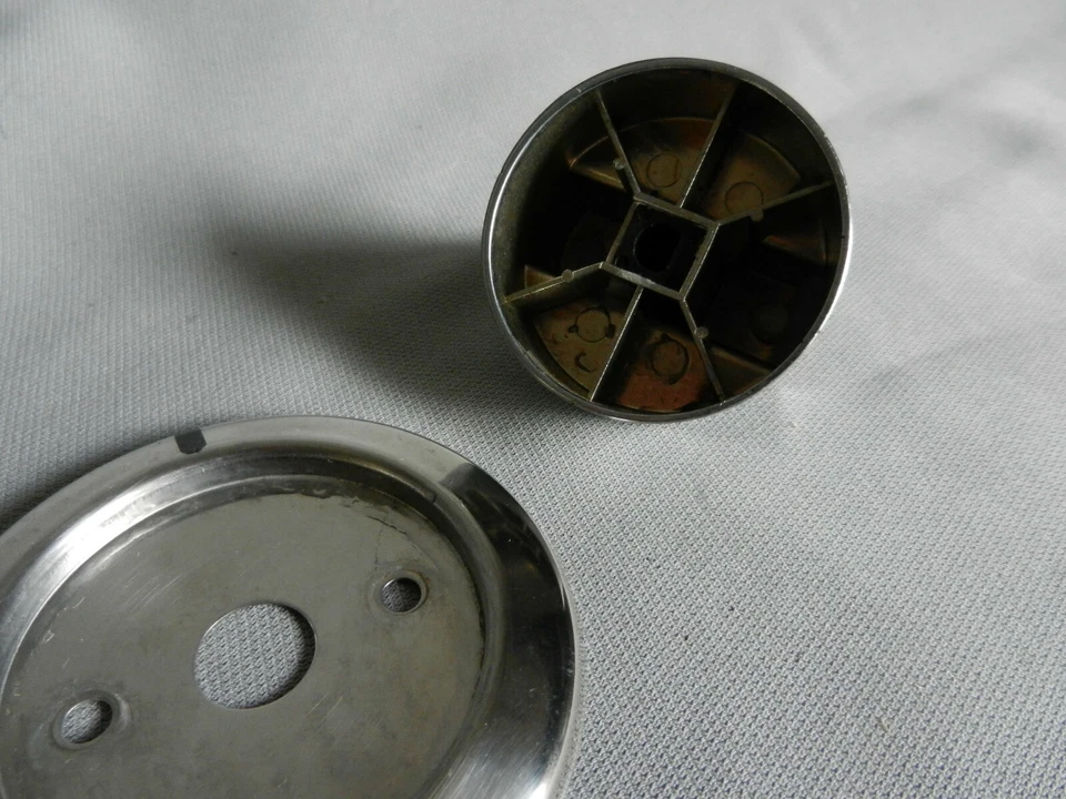 BBQ replacement part, Kenmore 146.34611410, burner control knob and collar - Image 3 of 3