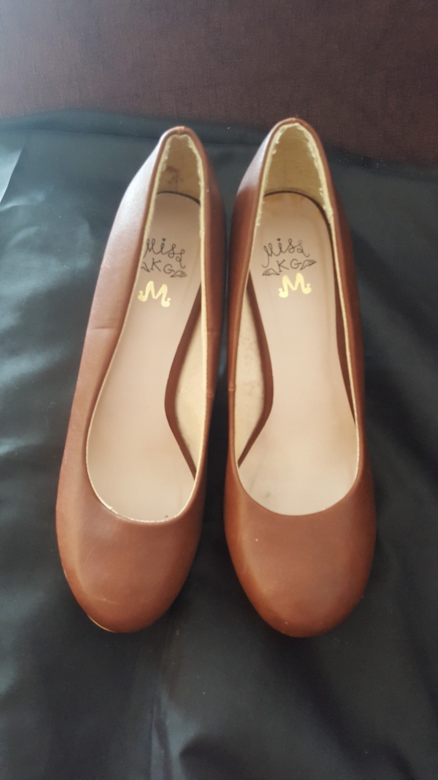 Gentleman/Lady Ladies leather K.G shoes size 38 Consumer first modern Known for its beautiful quality Gentleman/Lady size Ladies leather K.G shoes size Gentleman/Lady 38 Consumer first modern Known for its beautiful quality a25377