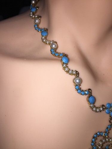 Vintage High End TURQUOISE & FAUX PEARLS Heavy Weighted Necklace Estate Lot #22 - Picture 4 of 5