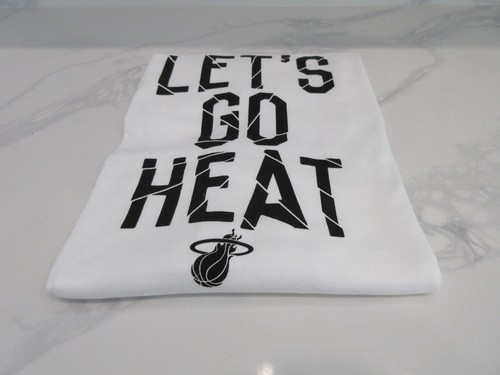 T-shirt Miami Heat White Hot Playoffs Let's Go 2023-24 taglia XL esclusiva Arena - Foto 3 di 4
