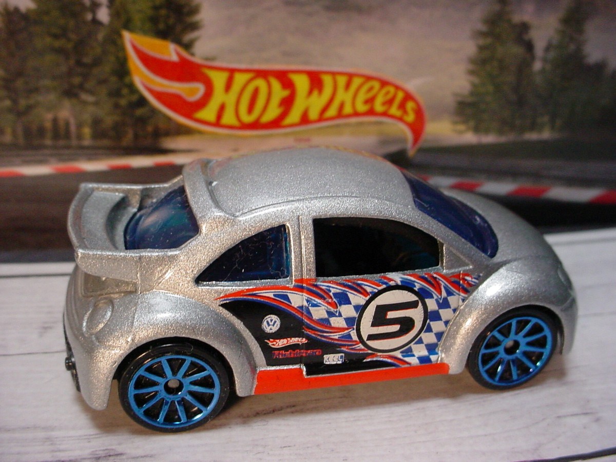 最新発見 2010 Hot CUP BEETLE VOLKSWAGEN Cars Mystery ? Wheels ミニカー