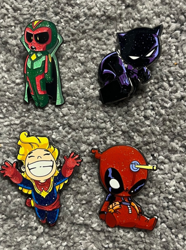 SDCC 2019 MARVEL Skottie Young Pin Collection KOMPLETT Set 41 Pins Mint RAR - Bild 5 von 6