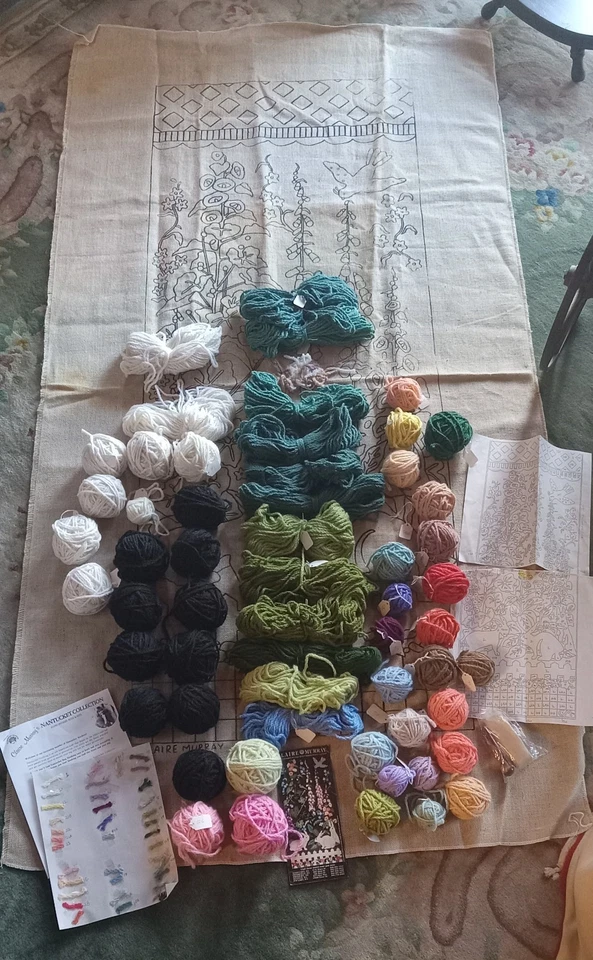 Claire Murray English Garden Runner Hooked Rug KIT Complete w/ Wool Yarn #CM145 - Image 3 of 4