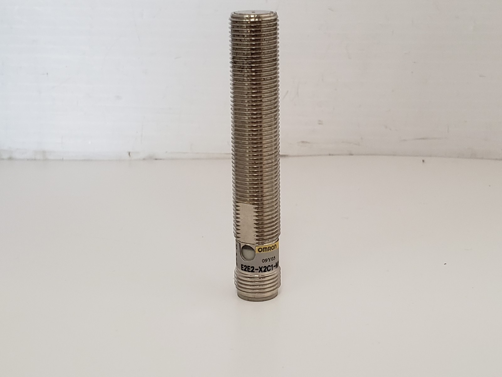 OMRON E2E2-X2C1-M1 PROXIMITY SENSOR 12-24V DC 4 PIN