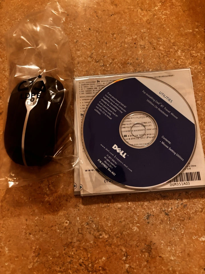 Dell BT Travel Mouse PU705 Wireless Bluetooth - Image 2 of 3