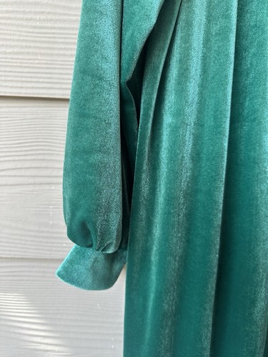 VERMONT COUNTRY STORE Smocked Velour Full Zip Robe Housecoat Green XS fits S-M - Picture 3 of 5