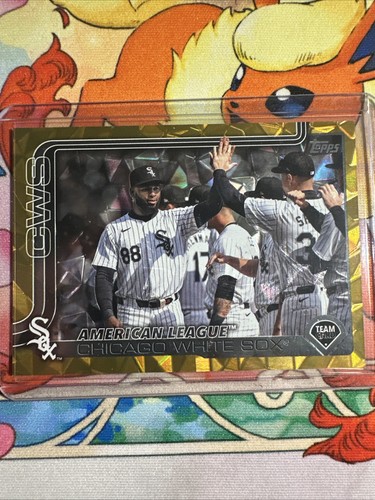 2025 Topps Series 2 Chicago White Sox #352 Team Card Gold /50 FOTL 1/50 SSP