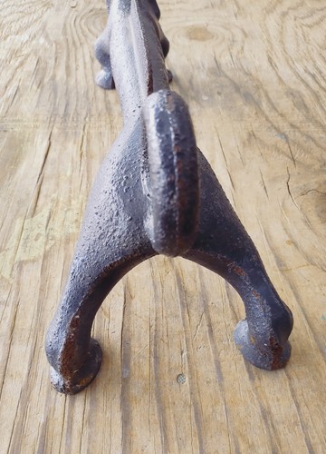 ANTIQUE CAST IRON 21” DACHSHUND DOG BOOT SCRAPER DOOR STOP OPEN MOUTH 27 POUNDS - Picture 10 of 24