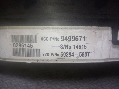 9499671 Volvo V70 2004 Diesel speedometer instrument cluster DEV459200 - Picture 5 of 6