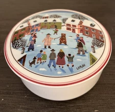VILLEROY & BOCH Design Naif PORCELAIN COVERED TRINKET BOX Winter Village Scene