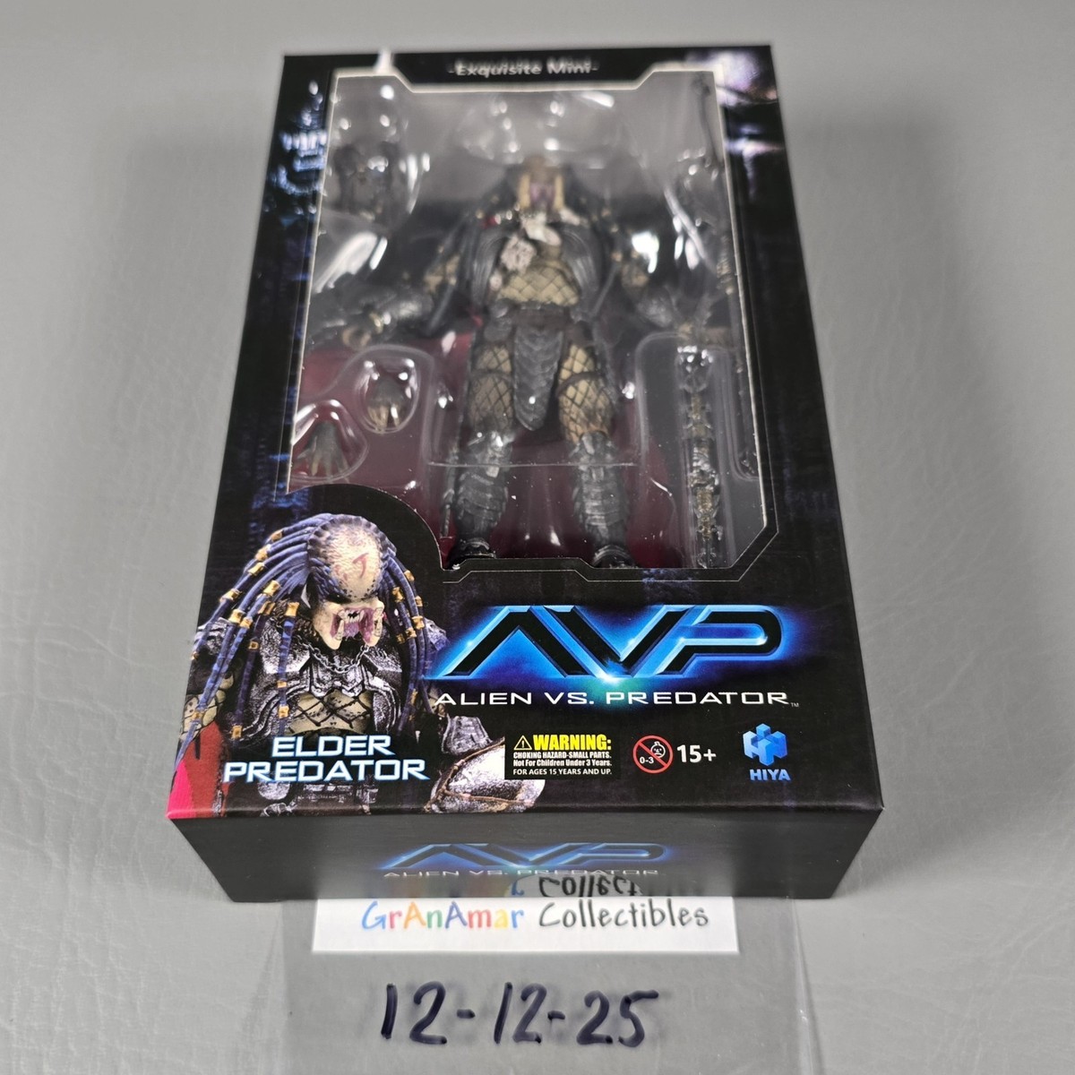 Hiya Toys AvP ELDER PREDATOR (with Cape) Alien vs. Predator 1:18