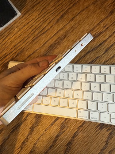 Apple Magic Keyboard Model A1644 CLEAN & Working with bonus 3rd party num pad - Picture 4 of 5